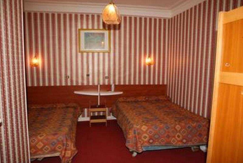 Sully Hotel Paris Oda fotoğraf